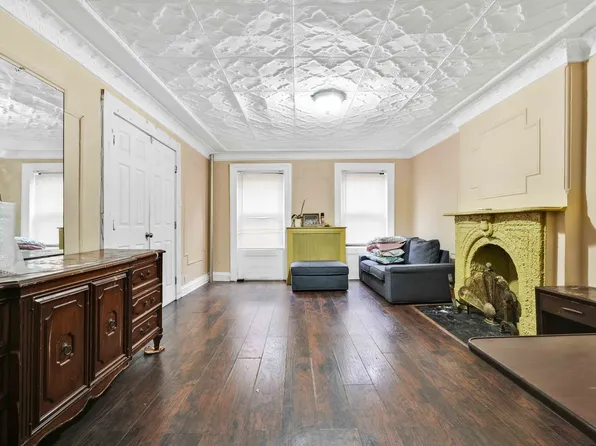 695 Quincy Street image 15 of 20