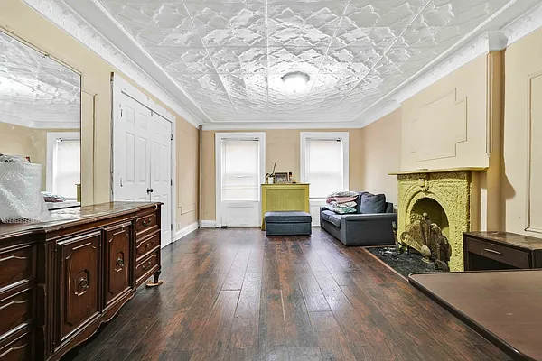 Sold by Mitra Hakimi Realty Group, LLC | media 15