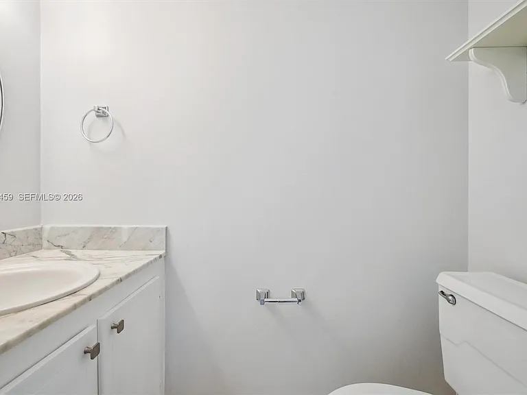 6209 Bay Club Dr #4 — Photo 7