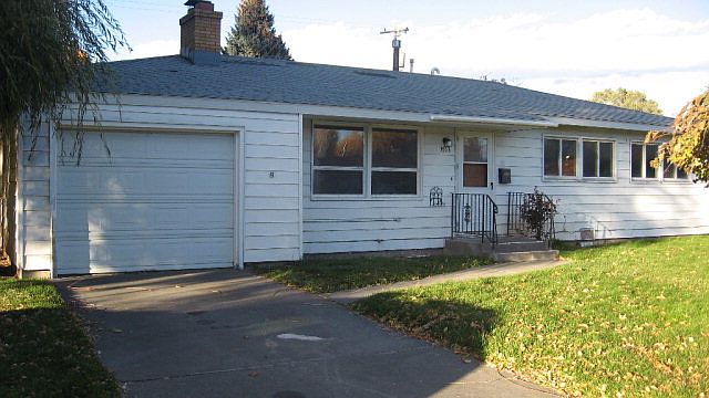 1st image of 1513 Johnson St