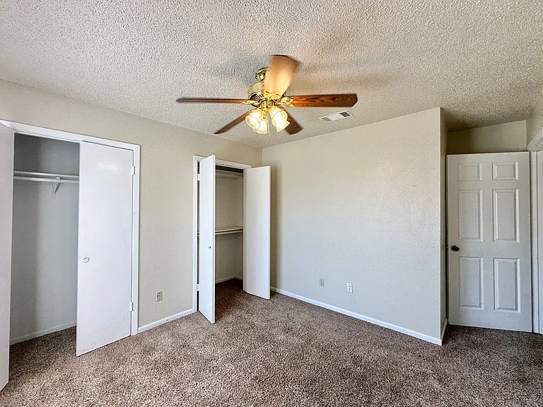 3004 Chaucer Dr — Photo 20