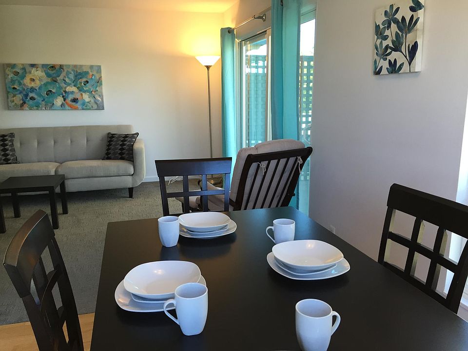 1st image of 928 Peninsula Ave #413