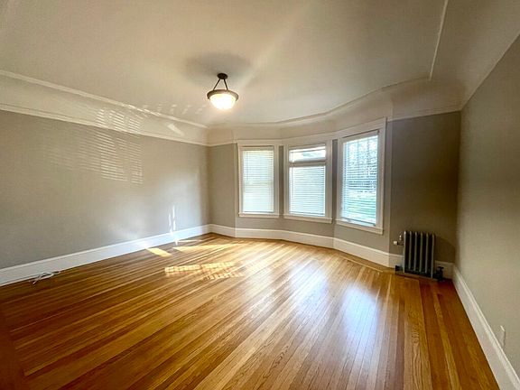 2nd image of 2030 Fell St APT 3