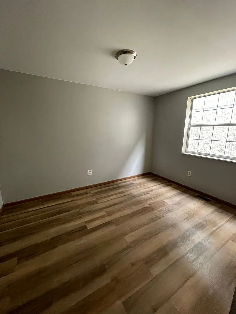 OSU Campus 4 bedroom 2 bath units — Photo 4