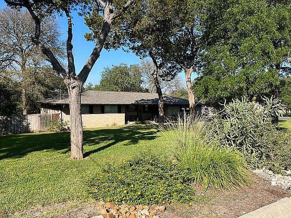 2nd image of 1020 Canyon Dr