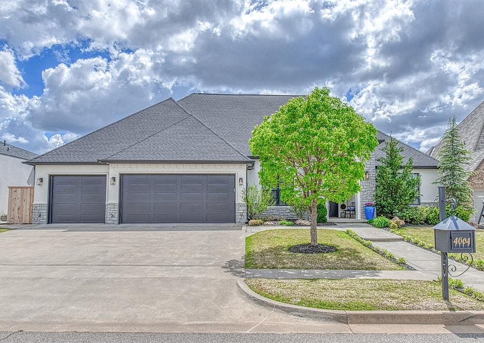 1st image of 4604 Las Colinas Ln