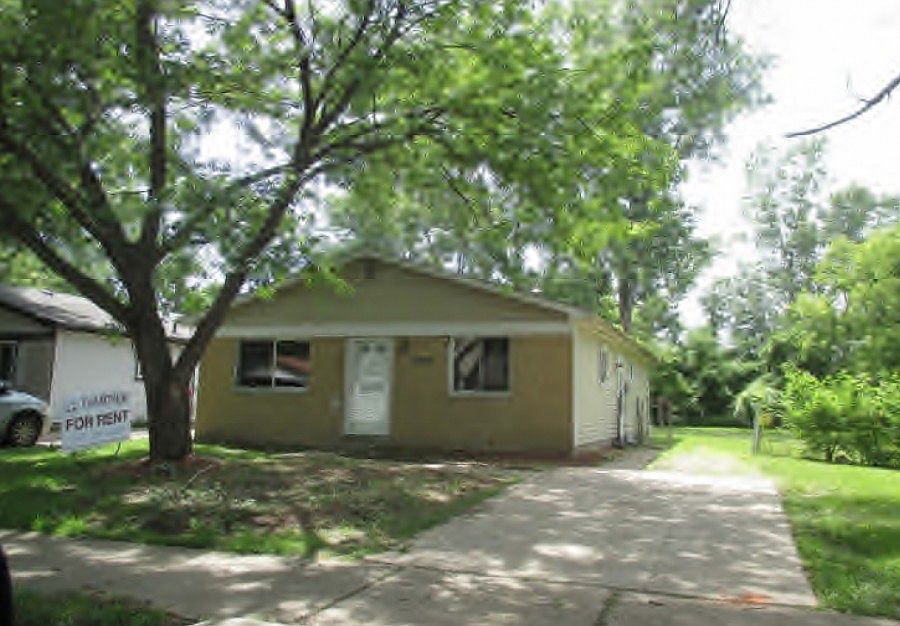 1st image of 15329 McGuire St