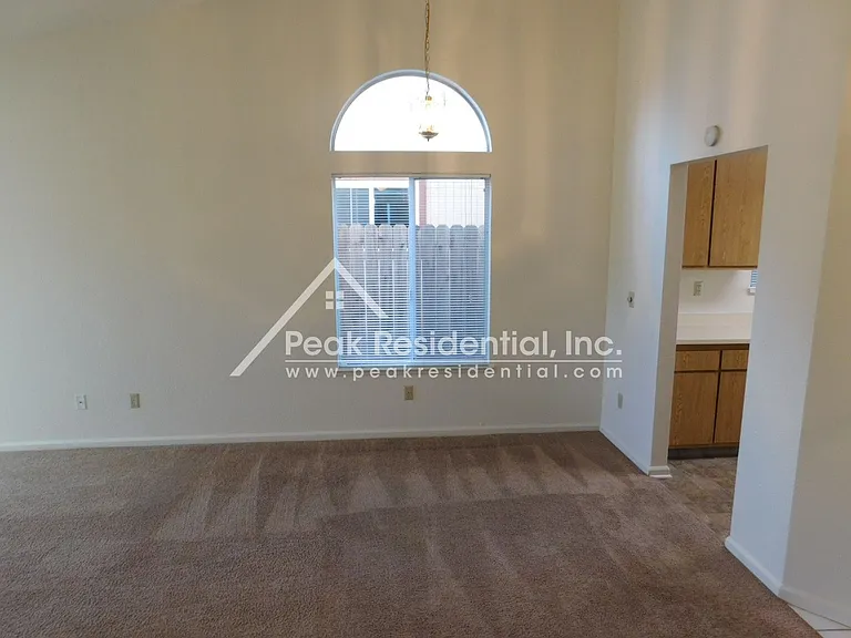 18 Smokey Leaf Ct — Photo 3