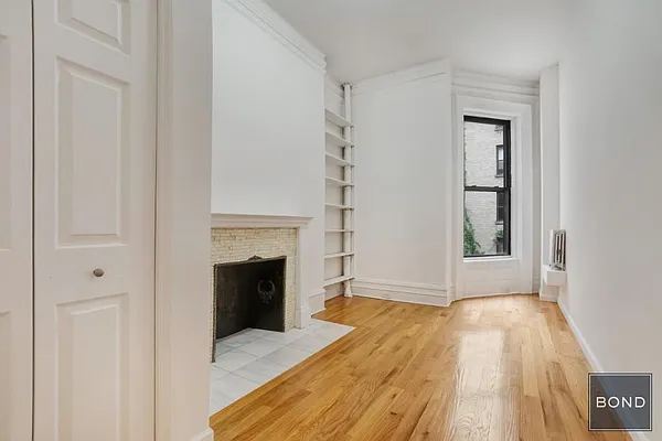 Rented by Bond New York | media 8