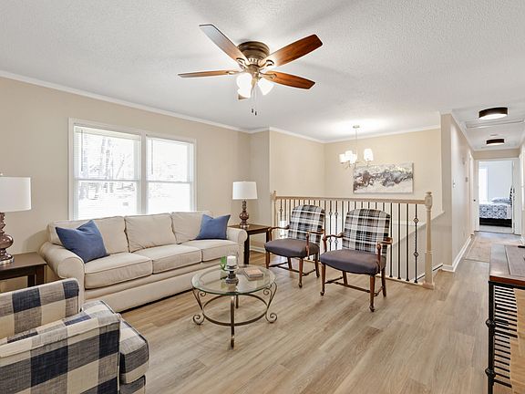 4th image of 820 Nuttree Pl