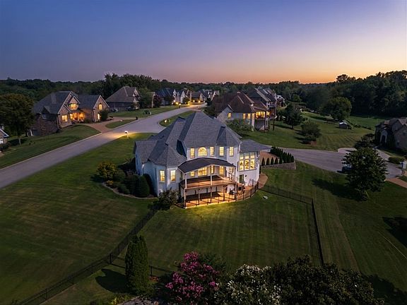 2nd image of 600 Mossy Point
