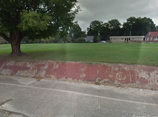 62 Pearl St, Marianna, AR 72360