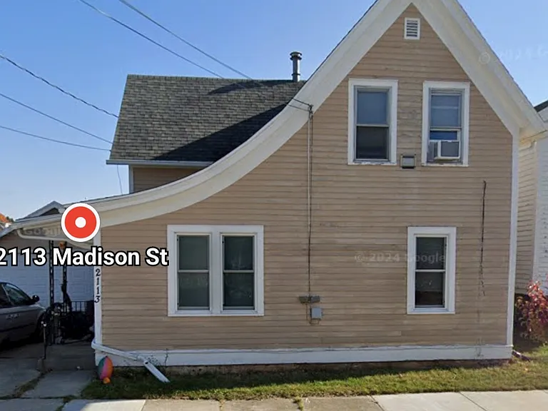2113 Madison St #A — Photo 1