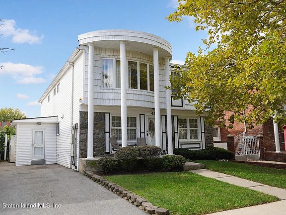 2nd image of 42 Plymouth Rd