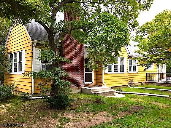 4th image of 2554 E Landis Ave