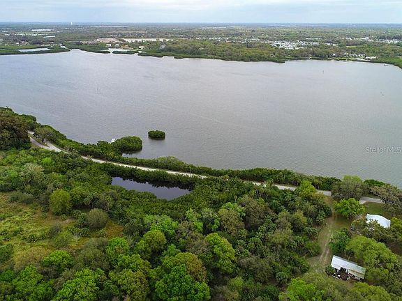 4th image of 238 Bayshore Dr