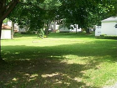 2nd image of 408 Woodland Ave