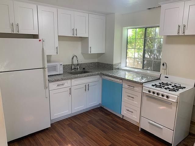 1st image of 11199 San Mateo Dr
