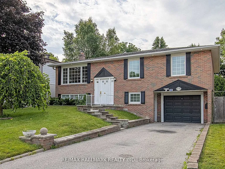 978 Wildwood Dr — Photo 1