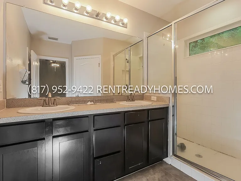 3943 Claybrook Dr — Photo 16