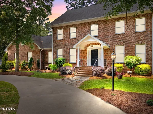 408 Queen Annes Road, Greenville, NC 27858