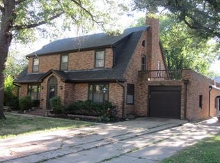 803 N 8th St, Beatrice, NE 68310