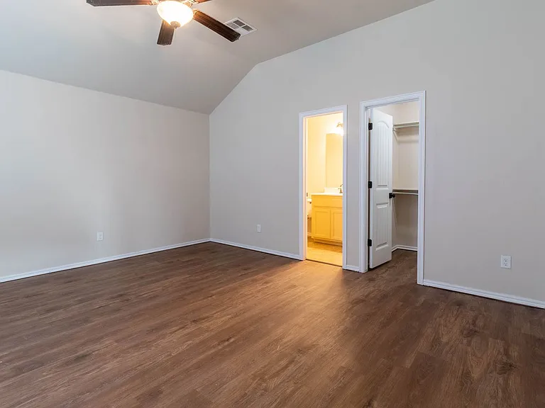 12509 Heritage Oaks Dr — Photo 13