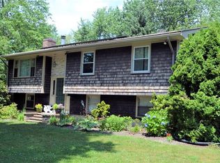 401 Chestnut St, Bristol, RI 02809