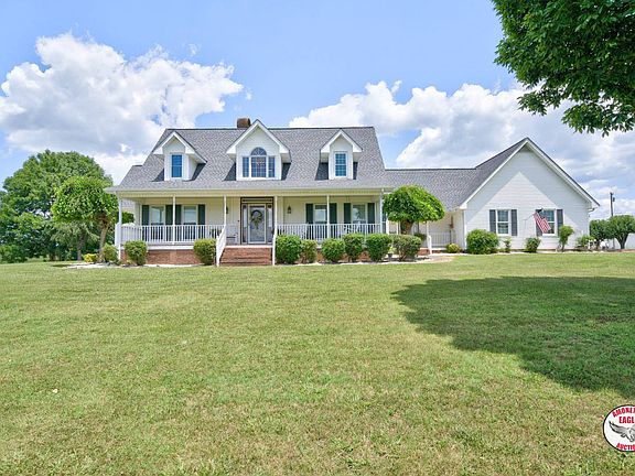 2nd image of 2060 Glasgow Rd