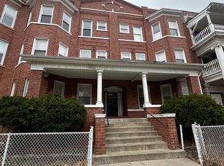 702-704 E 50th Pl #301, Chicago, IL 60615