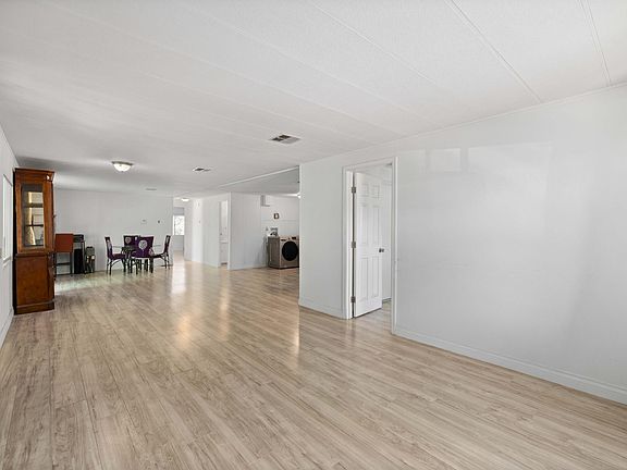 4th image of 43850 20th St E #248