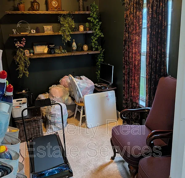 1228 Peacock Trl — Photo 9