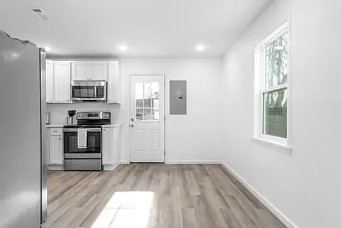 224 Burch Rd — Photo 8