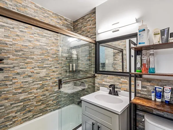 2626 Homecrest Ave APT 3X, Brooklyn, NY 11235