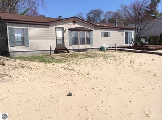 4276 S Sag A Bay Dr, Au Gres, MI 48703