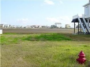 5 Tiki Cir, Tiki Island, TX 77554