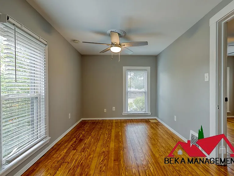 941 Starkweather St #5 — Photo 12