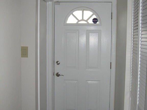 4th image of 928 Park Ave