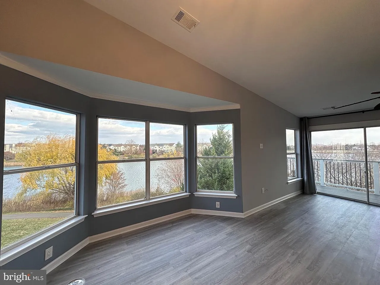 2 bed, 1183 sqft, $2,750 — Photo 4