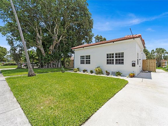 3rd image of 436 Evergreen Dr