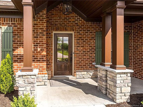 3rd image of 1810 Medinah Way