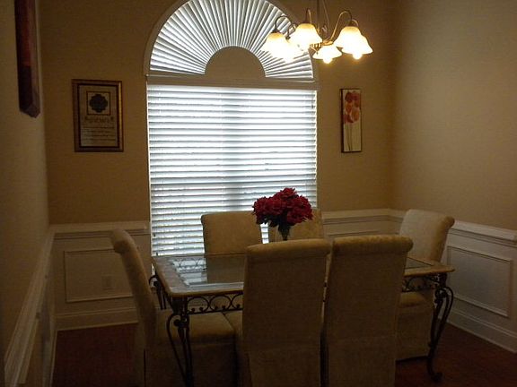 5th image of 725 Gallaway Ln