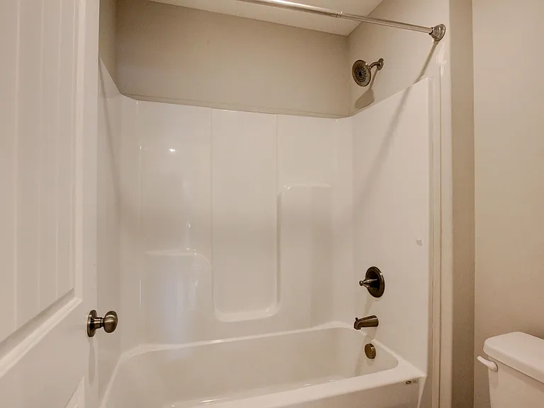 230 Cotoneaster Ln — Photo 36