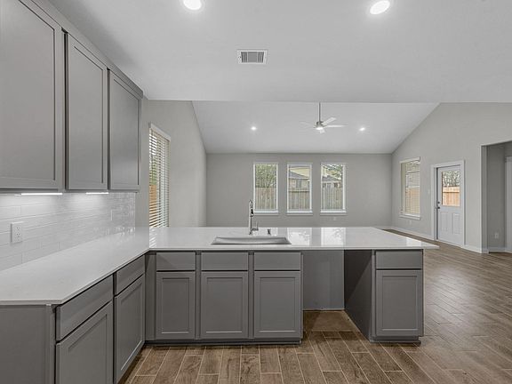 4th image of 3130 Soaring Pines Trl