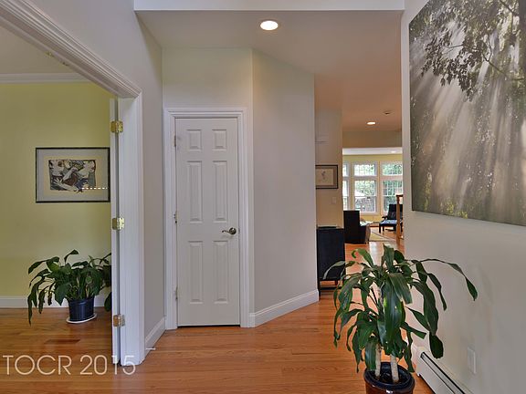 4th image of 63 Westdale Ave