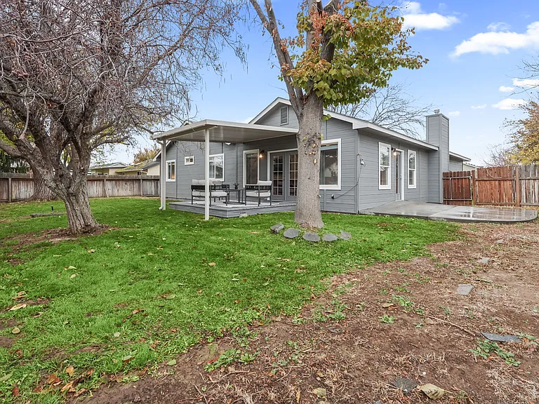 2955 W Stephanie Ct — Photo 47