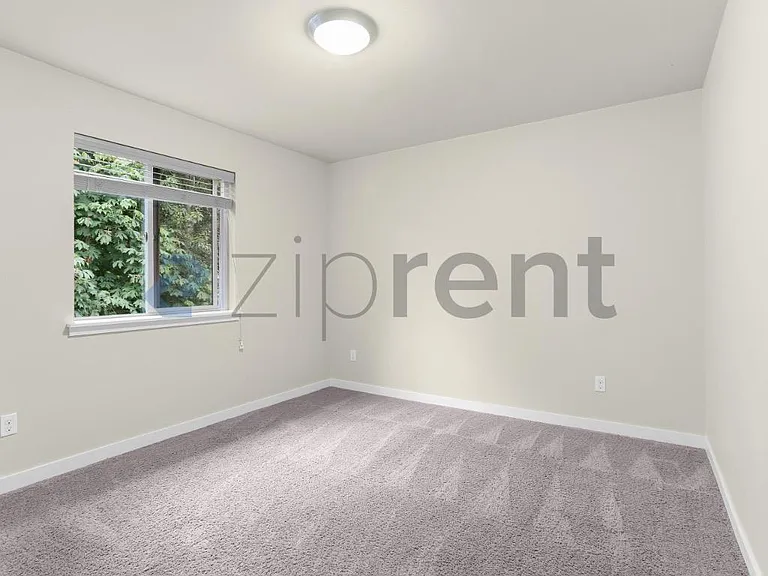 7805 163rd Street Ct E — Photo 15