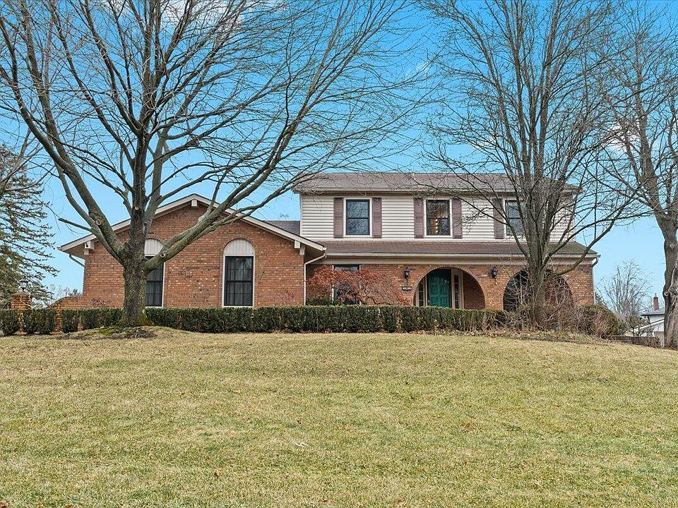 1st image of 36450 Parklane Cir