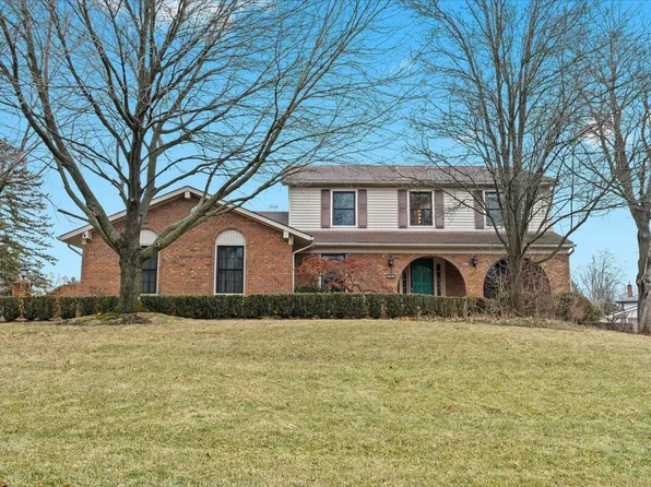 36450 Parklane Cir, Farmington Hills, MI 48335