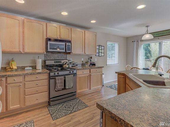 5th image of 1313 Susitna Ln SW